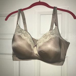 Cacique brand long line bra